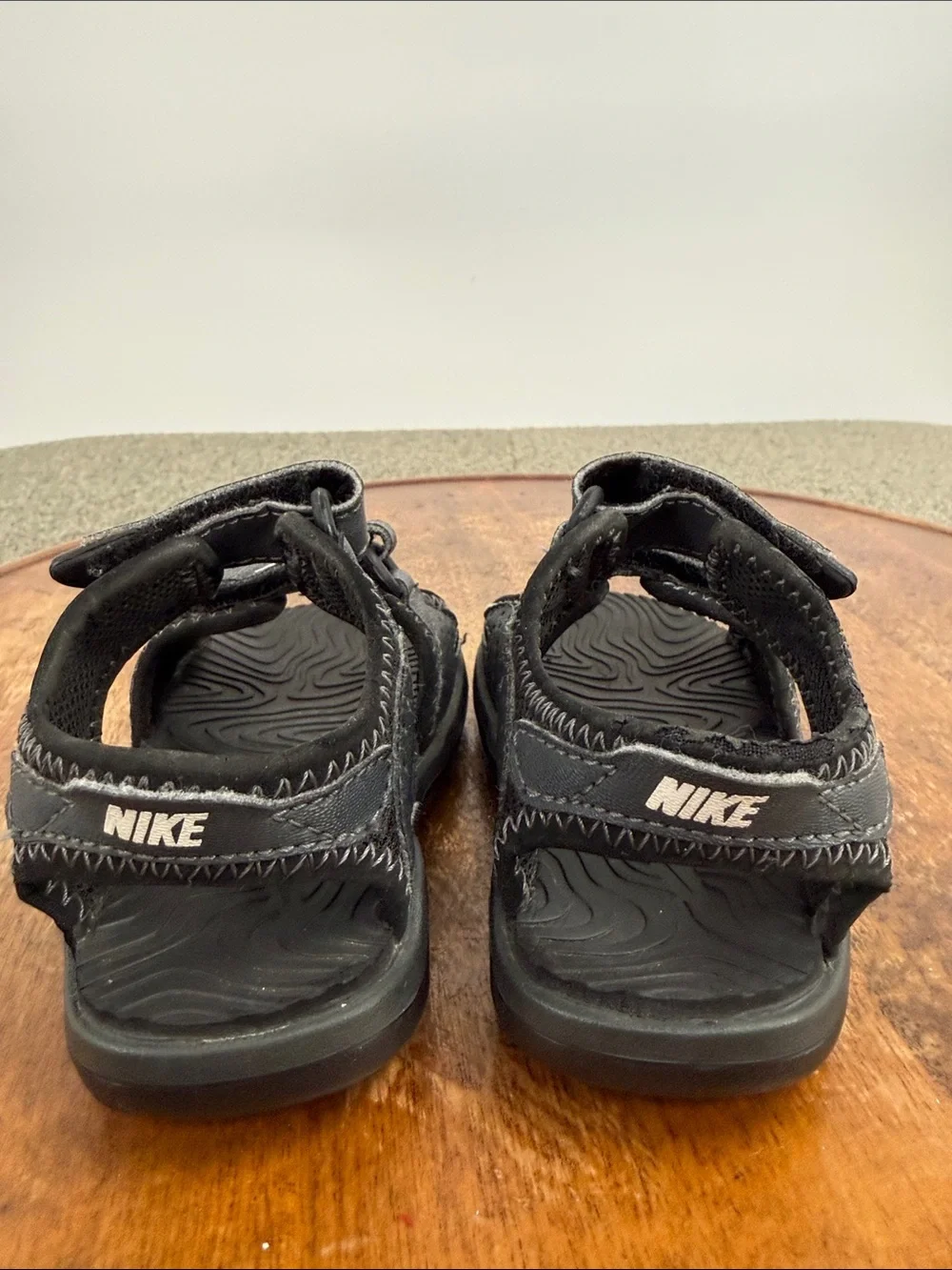 Nike Sandals Todder 5 Black Faux Leather Adjustable Strappy Athletic Swoosh